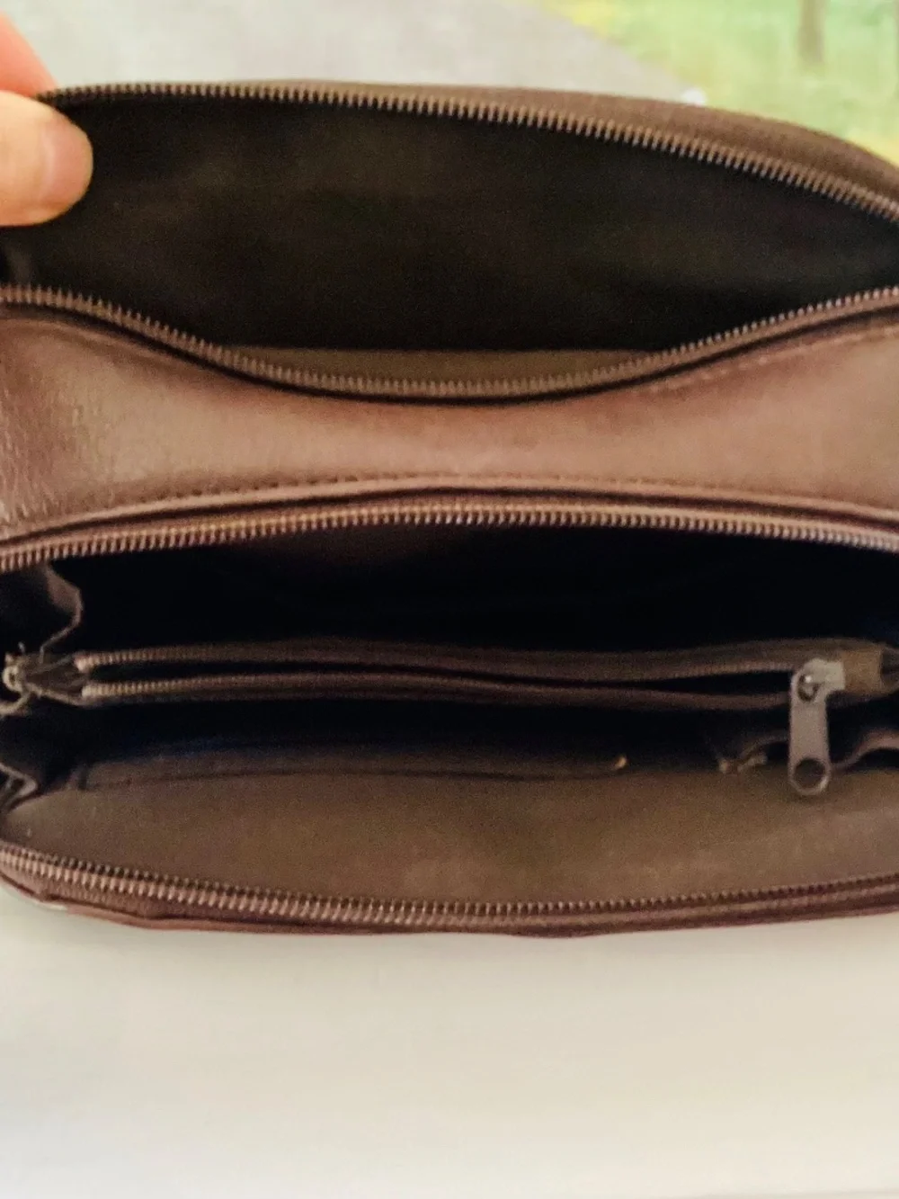 Vtg Rolfs Genuine Leather Small Brown Crossbody Purse Y2K Minimalist Travel Zip - Picture 10 of 13